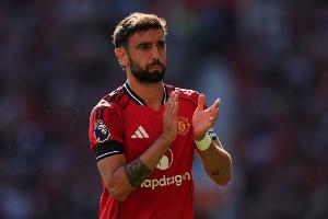 B费迎曼联各项赛事300次出场里程碑，已贡献100球87助攻